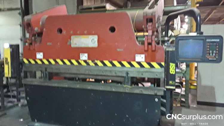 1988 ACCURPRESS 71008 Press Brakes | CNCsurplus, A Div. of Comtex Leasing Corp.