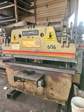 1988 ACCURPRESS 7606 Press Brakes | CNCsurplus, A Div. of Comtex Leasing Corp. (1)
